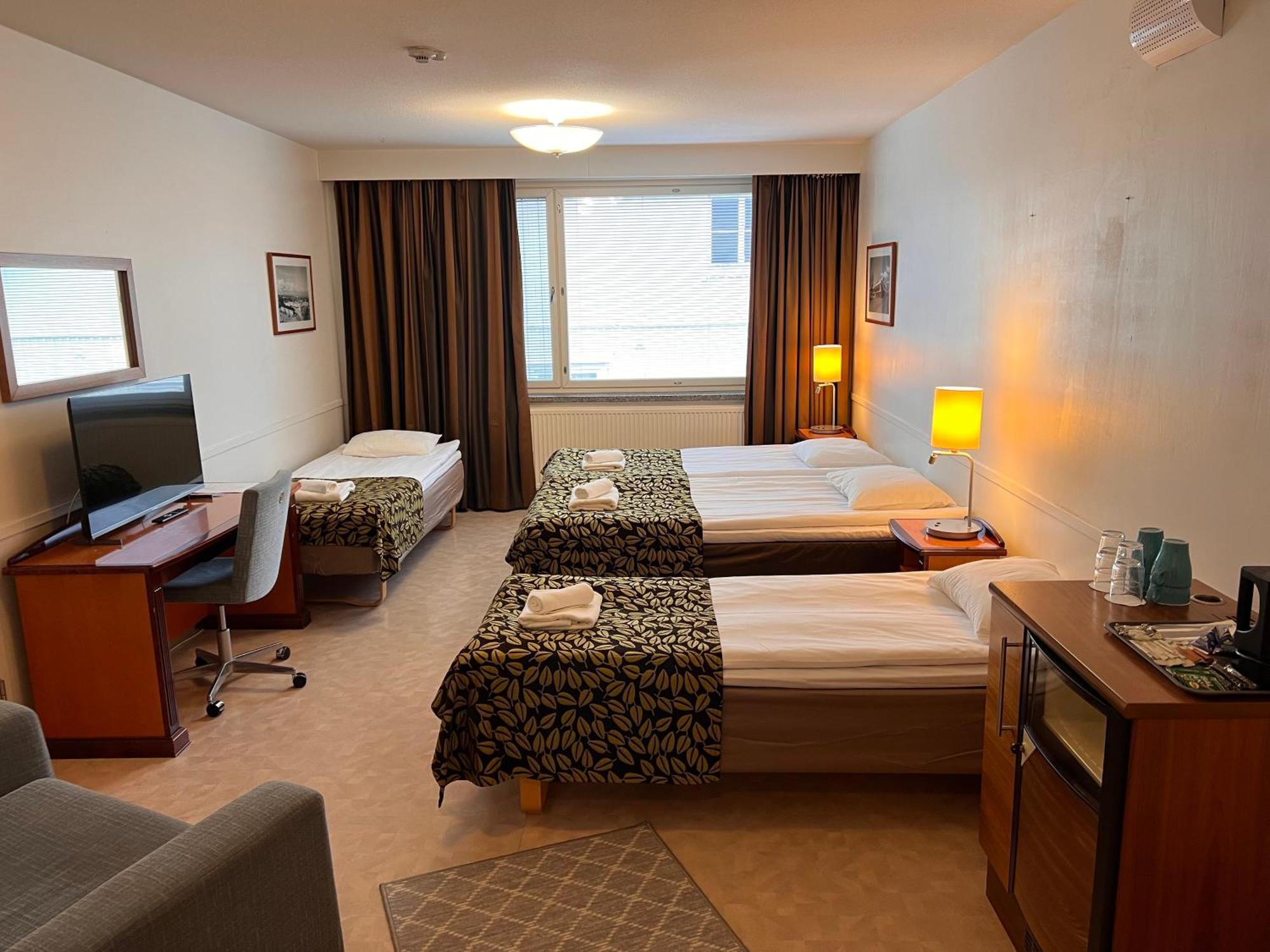 Budget Hotel Easystay 波尔沃 外观 照片