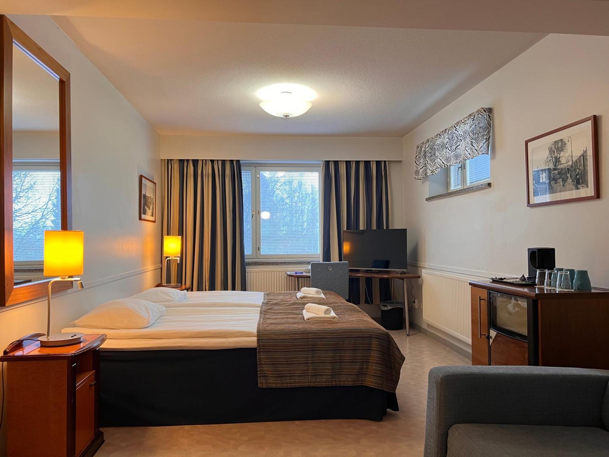 Budget Hotel Easystay 波尔沃 外观 照片