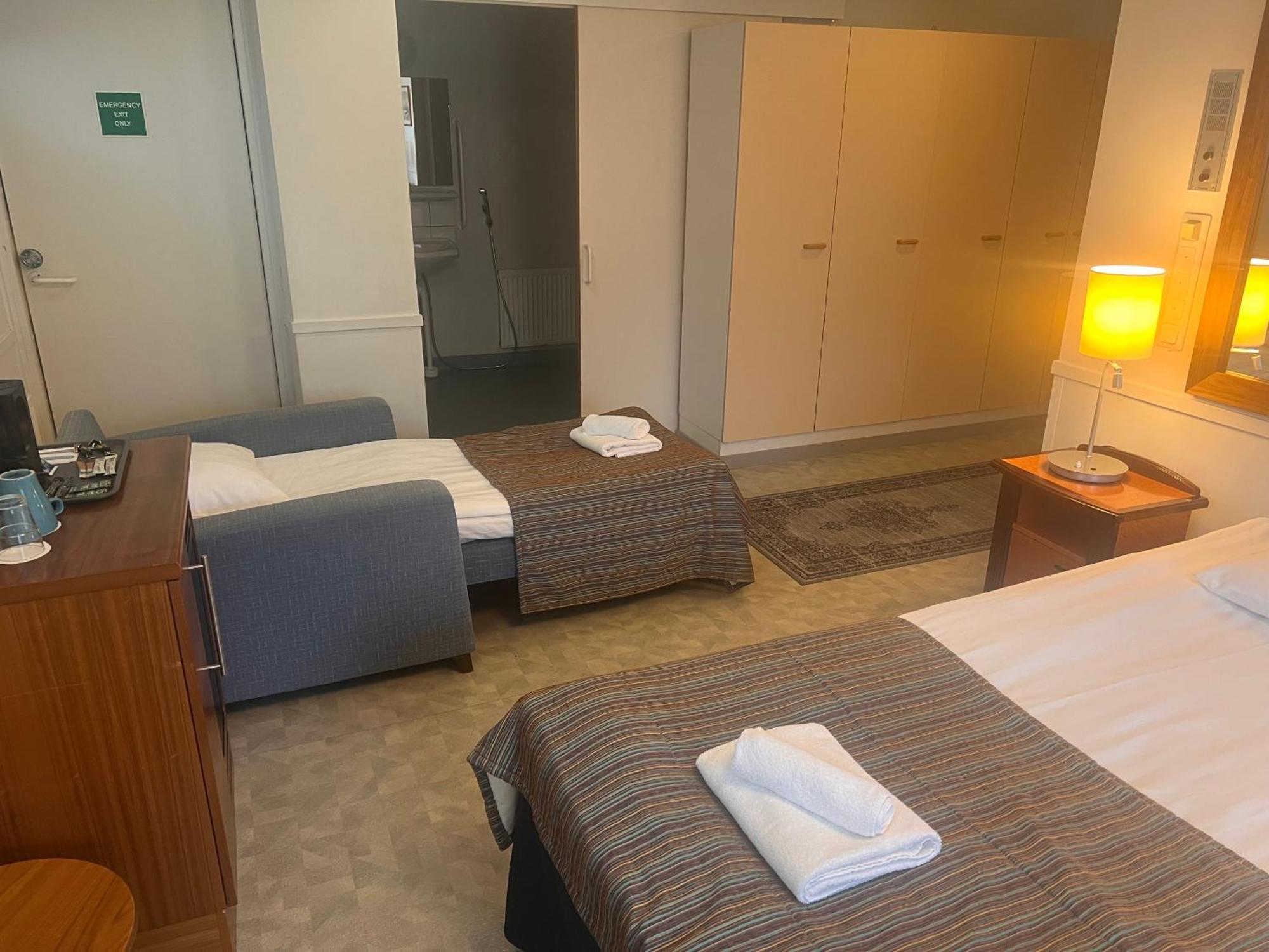 Budget Hotel Easystay 波尔沃 外观 照片