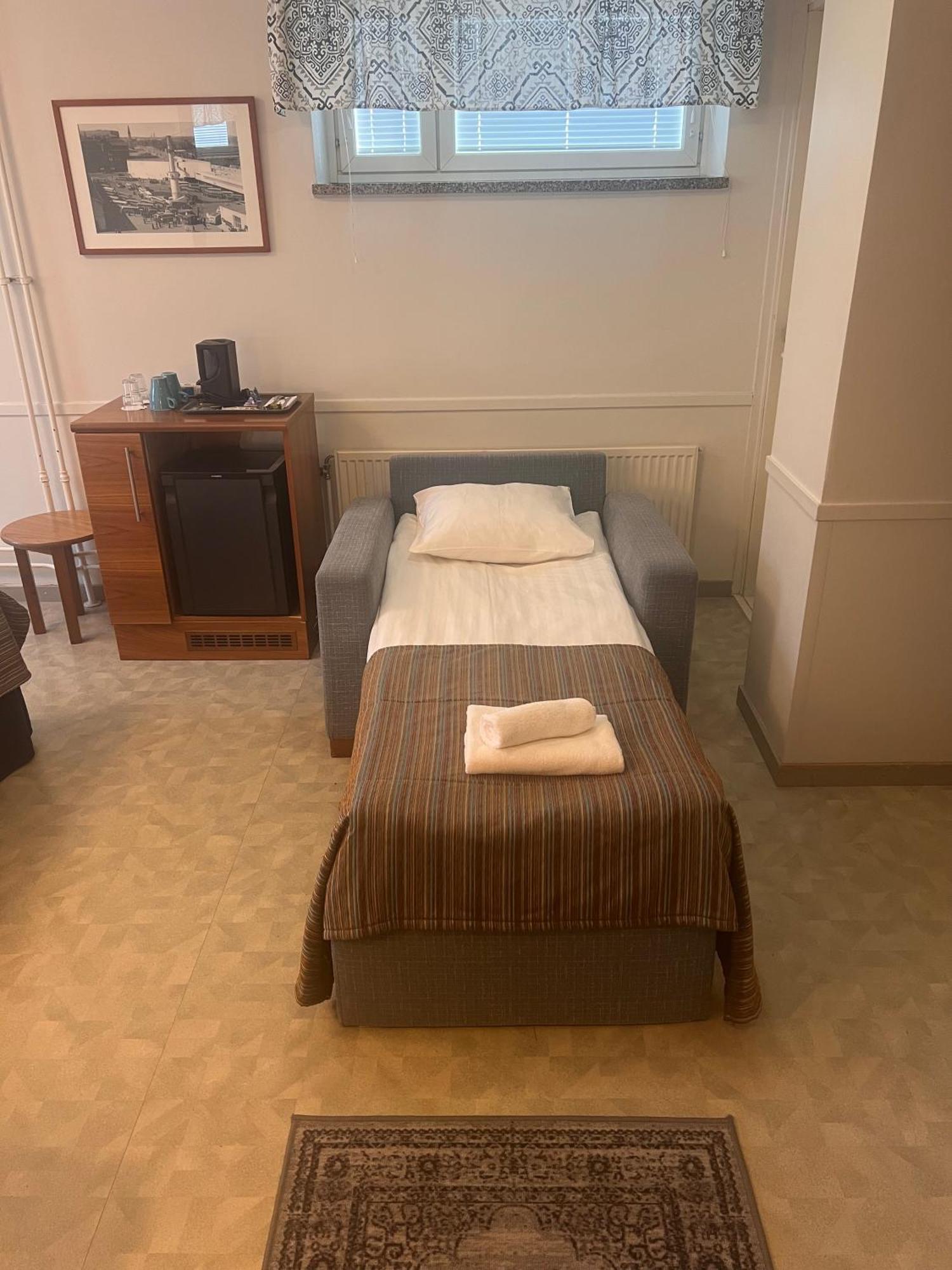 Budget Hotel Easystay 波尔沃 外观 照片